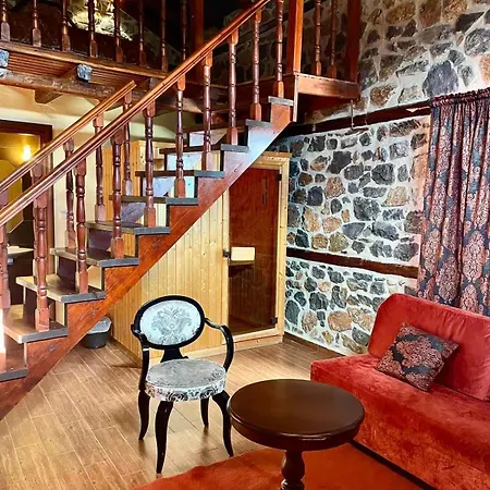 Gioras Hotel