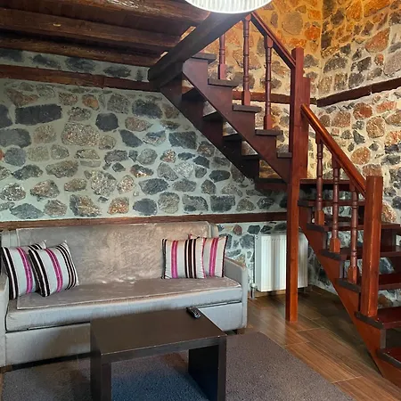 Gioras Hotel