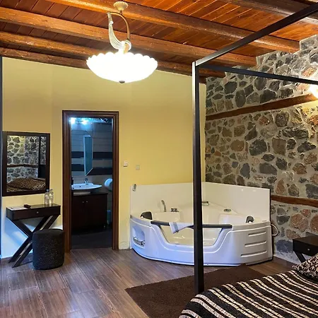 Gioras Hotel