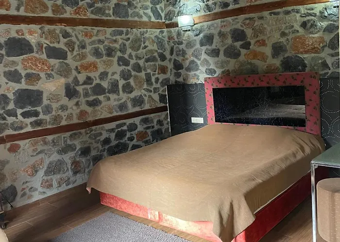 Hotel Gioras 2*
