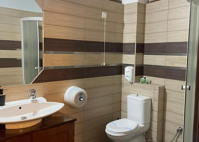 Gioras Hotel Agios Athanasios (Pella)