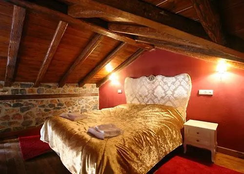 Gioras Hotel 2*